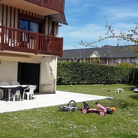 Les Manoirs Apartment Deauville Bagian luar foto